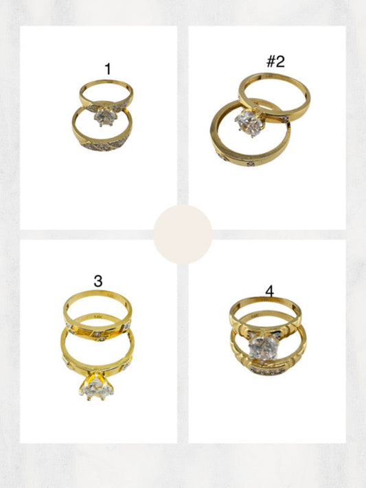 Anillos de compromiso modernos.