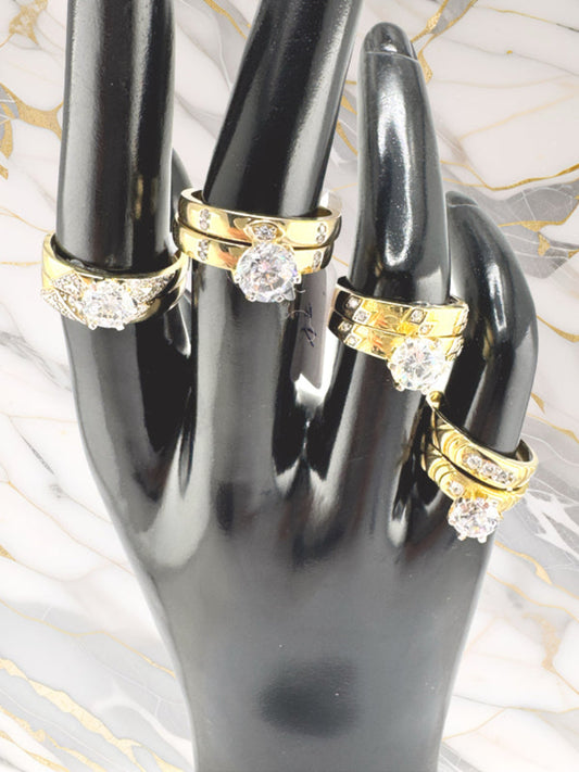 Anillos de compromiso modernos.
