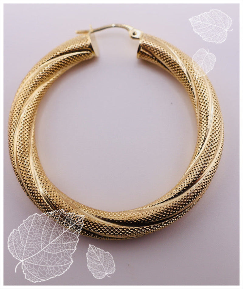 Argollas torcidas satinadas, grosor 5 mm,
