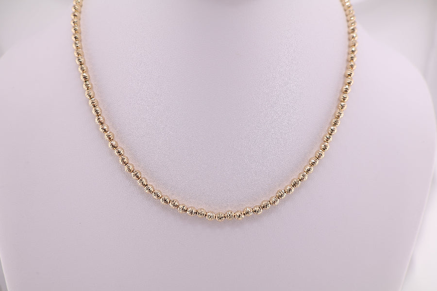 Collar de bolas diamantadas