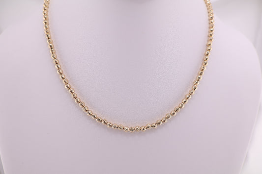 Collar de bolas diamantadas