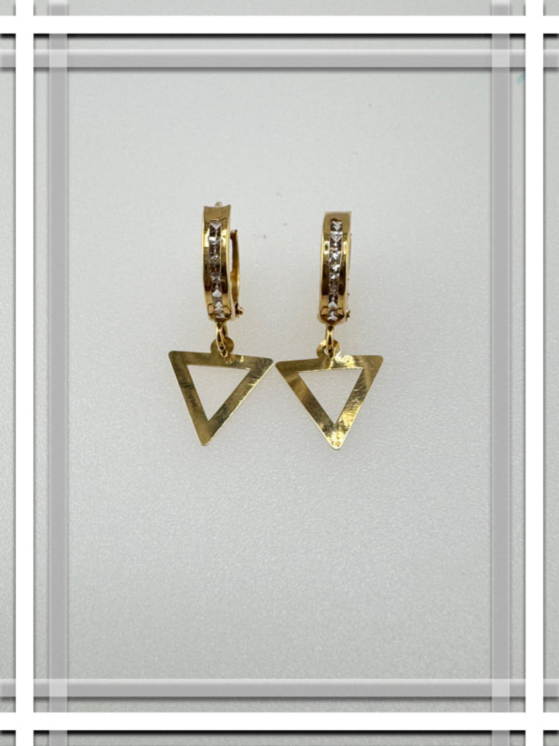 Aretes Huggies con colgantes