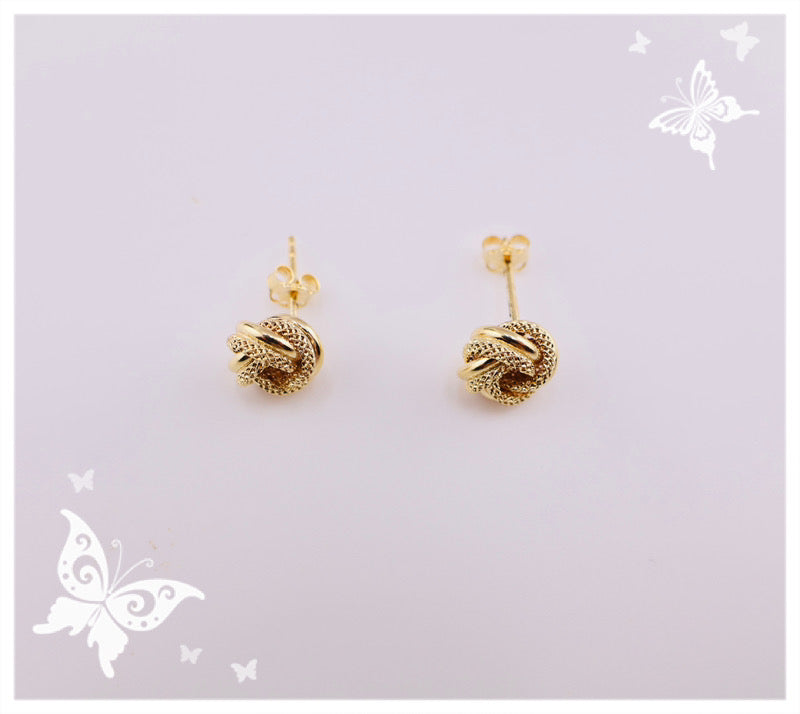 Aretes de nudo del amor