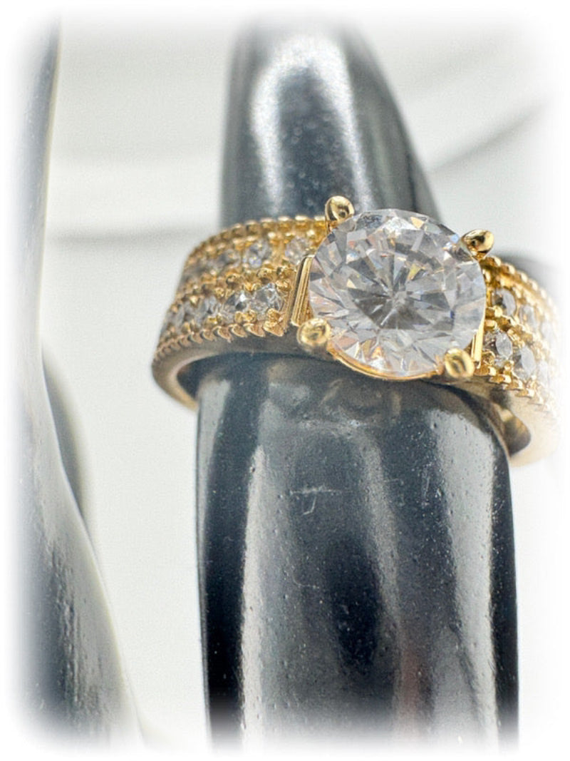 Anillo de compromiso eternidad reforzado