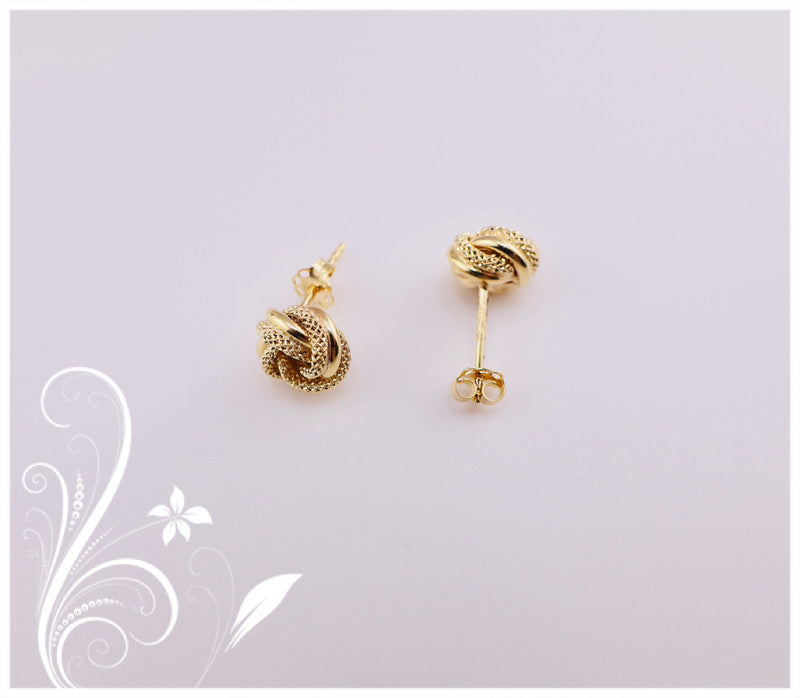 Aretes de nudo del amor