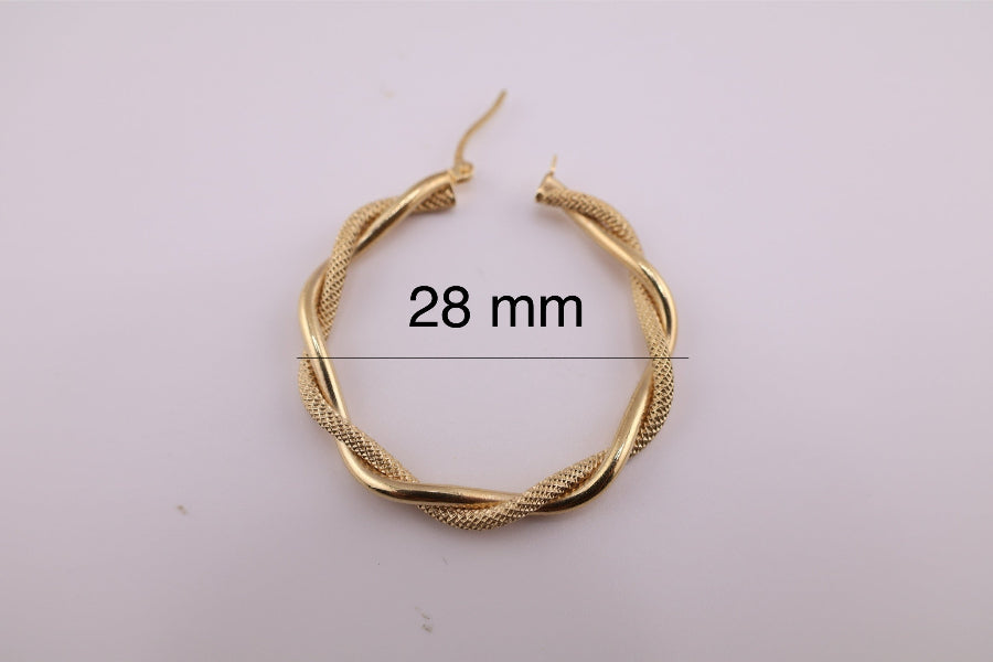 Aretes retorcidos lisos y satinados