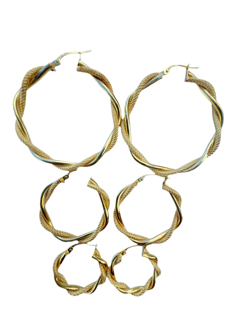 Aretes retorcidos lisos y satinados