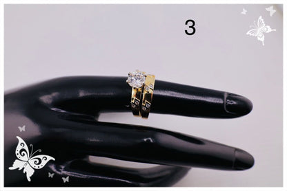 Anillos de compromiso modernos.