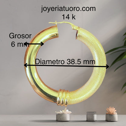 Aretes gruesos lisos y satinados