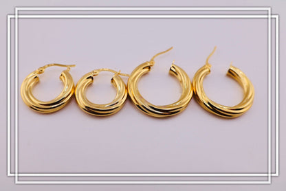 Argollas torcidas lisas, grosor 4 mm.