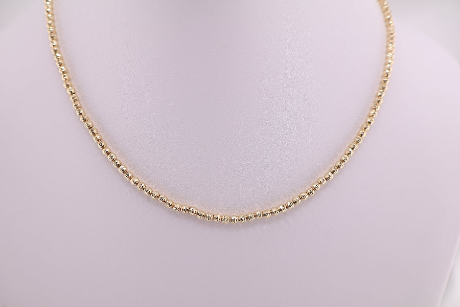 Collar de bolas diamantadas