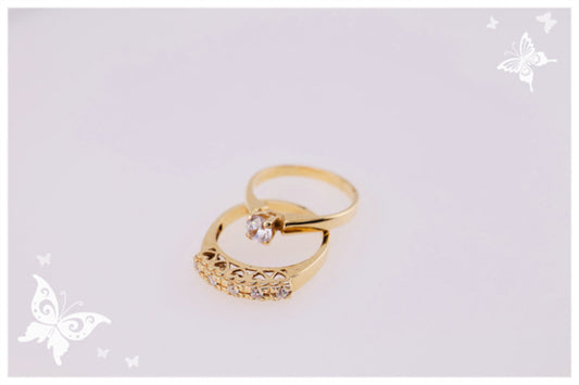Anillos de compromiso lisos.