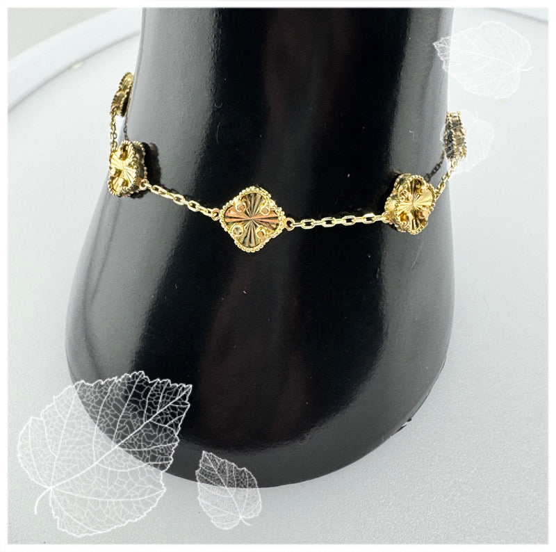 Collar de trébol