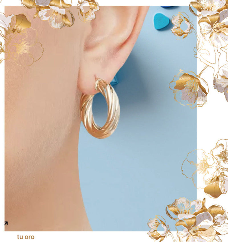 Argollas torcidas lisas, grosor 5 mm. -  