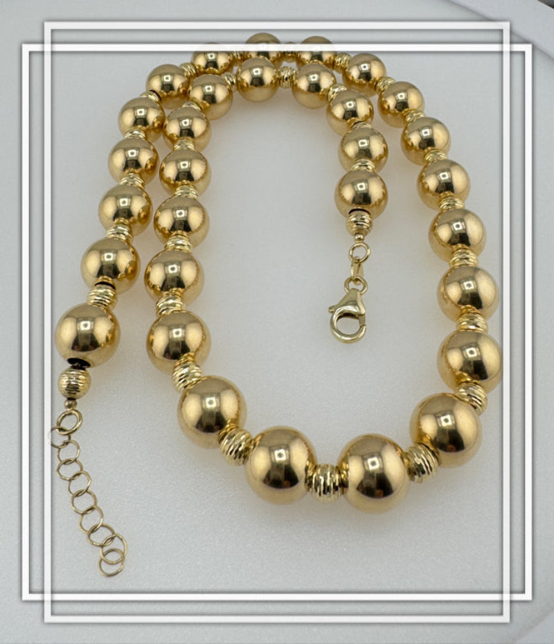 Collar de bolas pulido espejo.