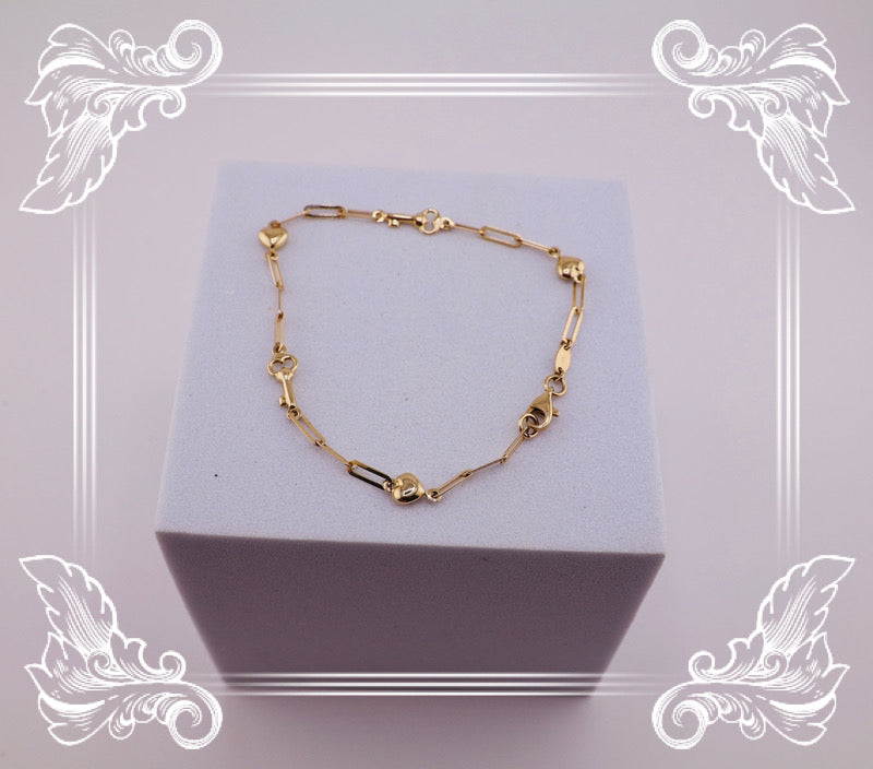 Pulseras de llaves y corazones