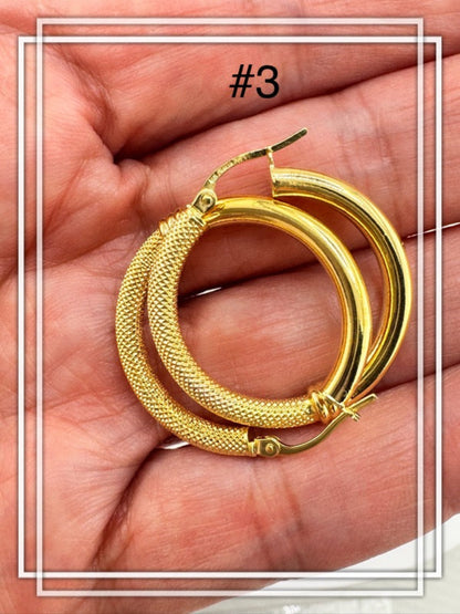 Aretes de aro lisos y satinados