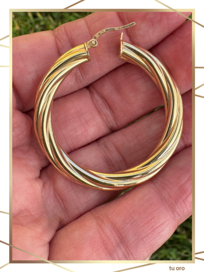 Argollas torcidas lisas, grosor 5 mm. -  