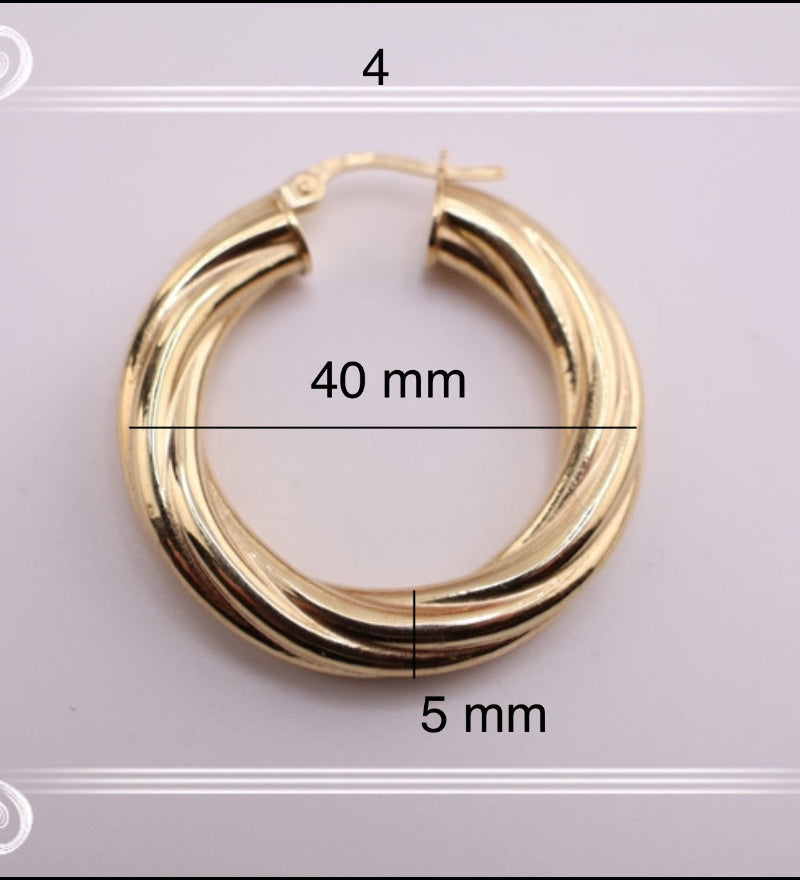 Argollas torcidas lisas, grosor 5 mm.