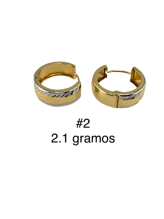 Aretes Huggies en oro