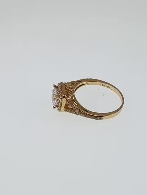 Anillo de compromiso halo