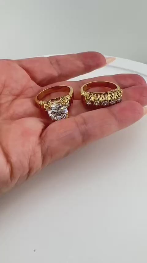 Anillos de compromiso tradicionales.