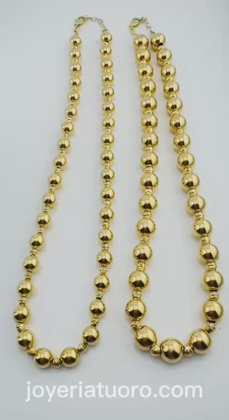 Collar de bolas pulido espejo.