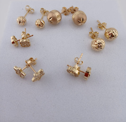 Aretes pegados