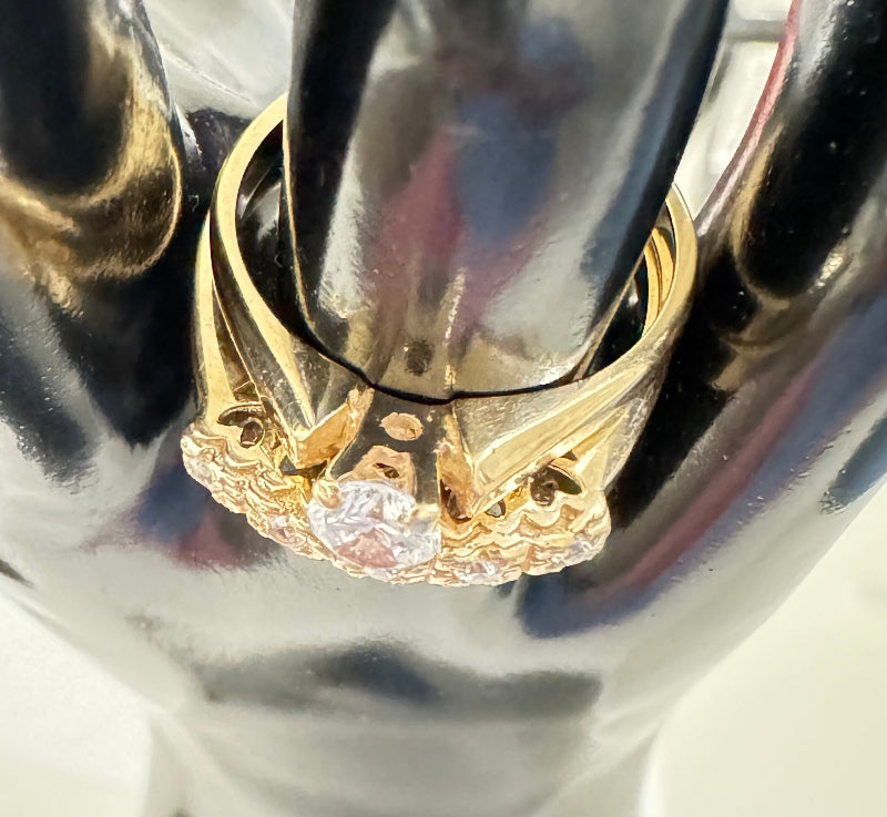 Anillos de compromiso lisos.