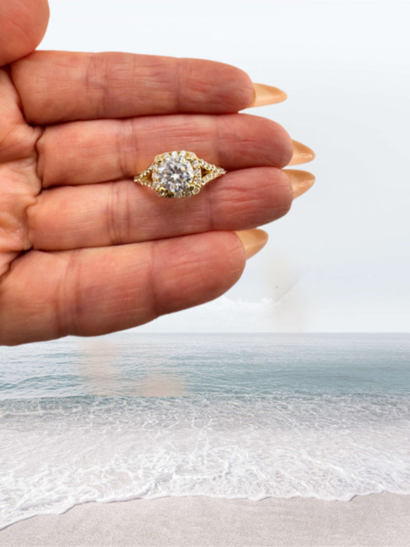 Anillo de compromiso halo