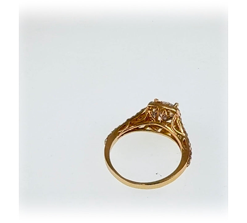 Anillo de compromiso halo