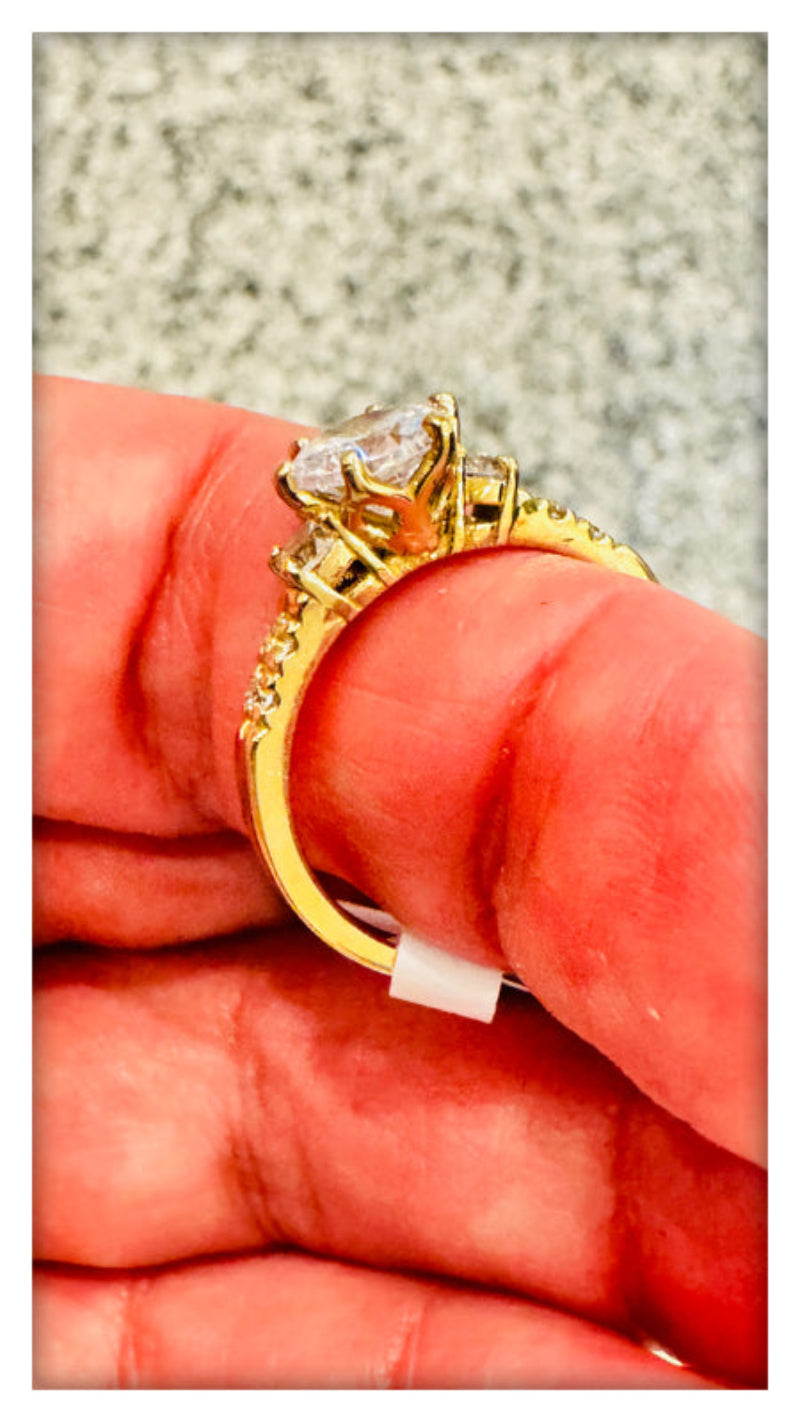 Anillo de compromiso halo