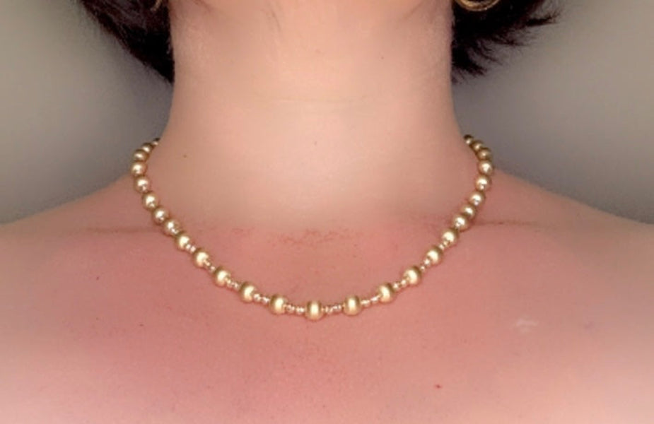 Collar de bolas 8 mm. 