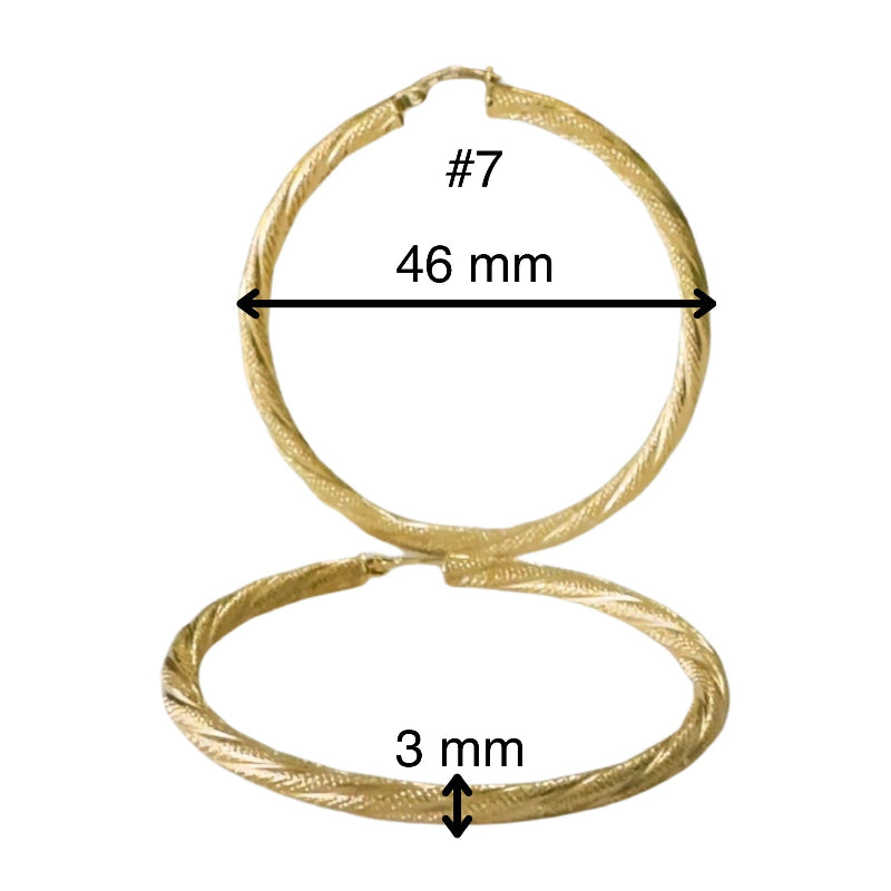 Argollas torcidas, satinadas, grosor 3 mm.  